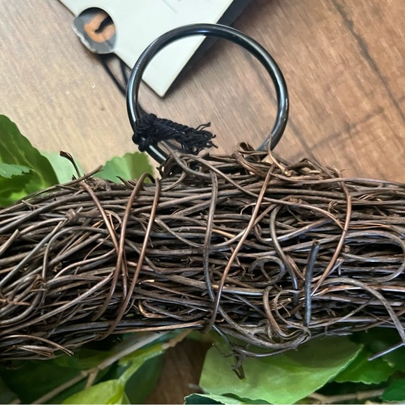 NWT hearth & hand magnolia 24 inch faux leaf wreath - Picture 5 of 5